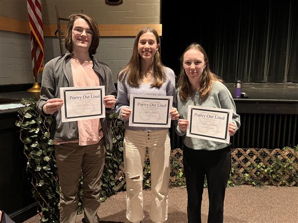  Quil Delfino, Jenna Lindsay, and Sophie Gustafson